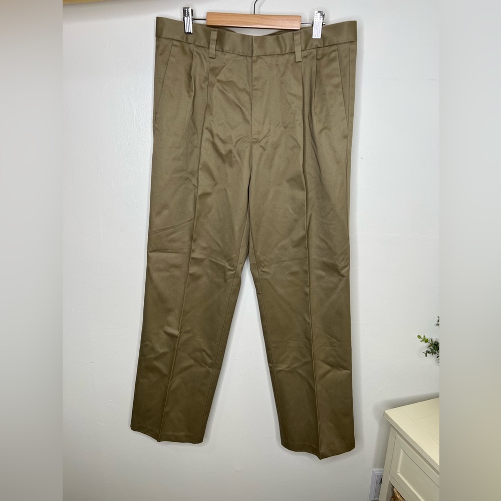 Brand New-Mens Docker Khaki Pants